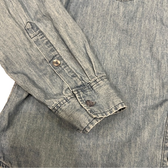 ALEXANDER Jordan Denim Button Down Embroidered Roses Blouse, Size Large - Picture 5 of 11